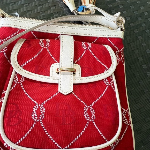 Dooney and Bourke Vintage Letter Carrier Red and White Crossbody Bag - Picture 13 of 13